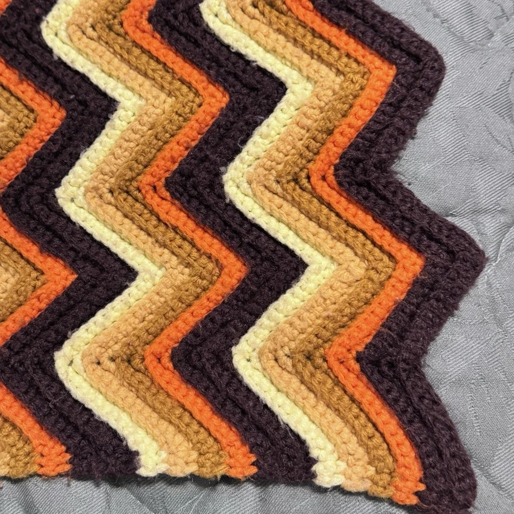 VTG Handmade Afghan Throw Blanket Zigzag Chevron Crochet Halloween Pumpkin Fall